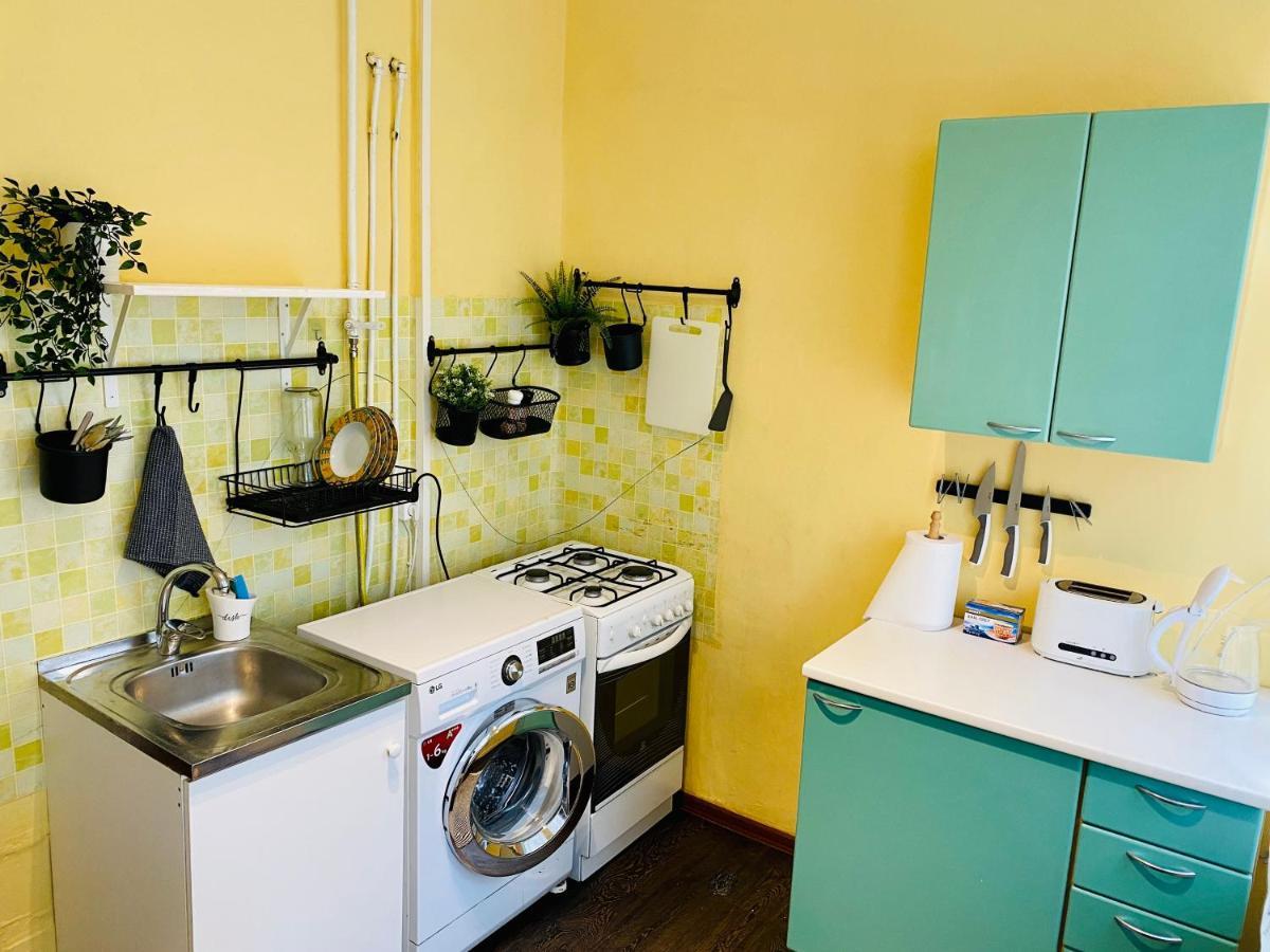 1 Bedroom Apartment Near Kadriorg Swan Pond 탈린 외부 사진